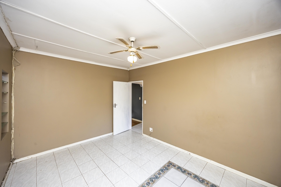 4 Bedroom Property for Sale in Nahoon Valley Park Eastern Cape